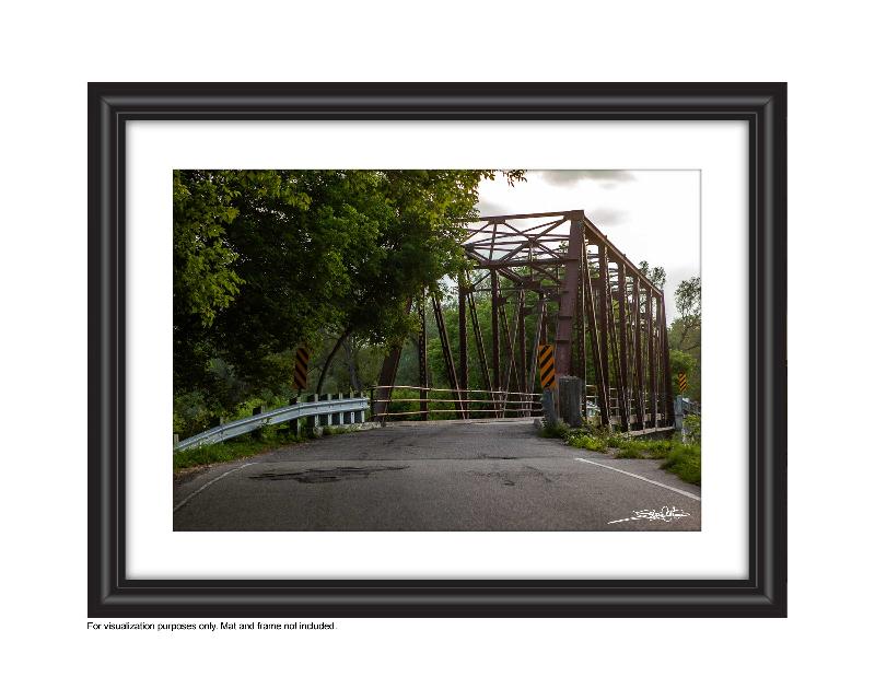 photography of historic black bridge in hespeler cambridge by Laura Cook of Vision Photography